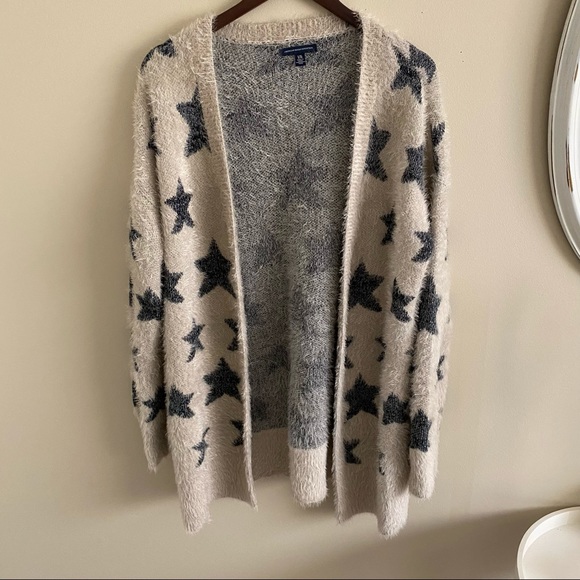 American Eagle Outfitters Cream and Black Star Sweater - Picture 9 of 9